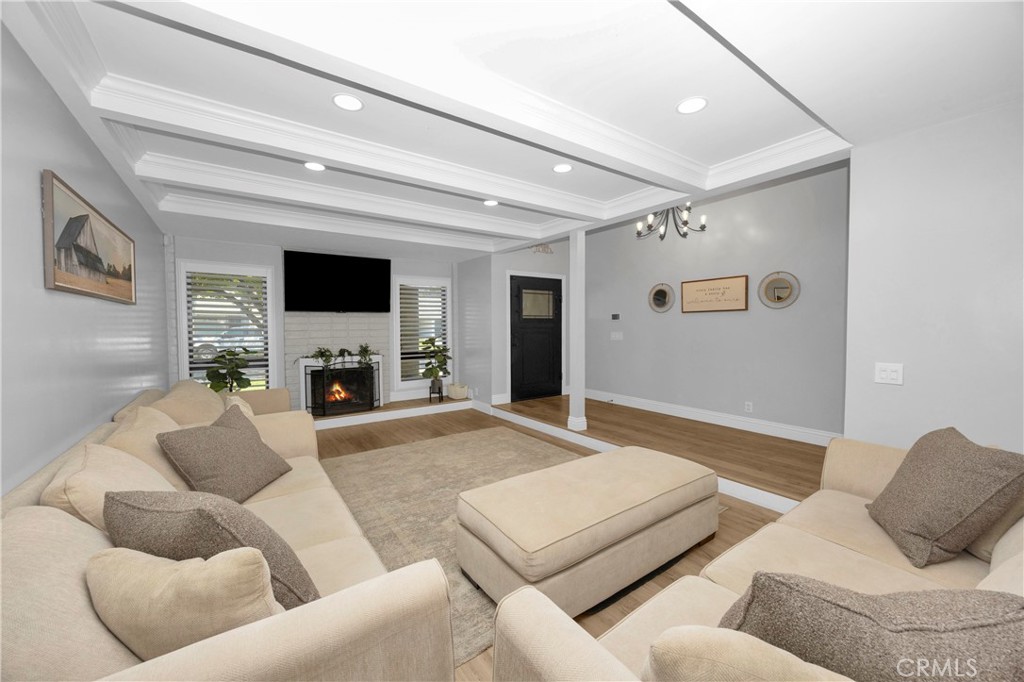 10301 Humbolt Street