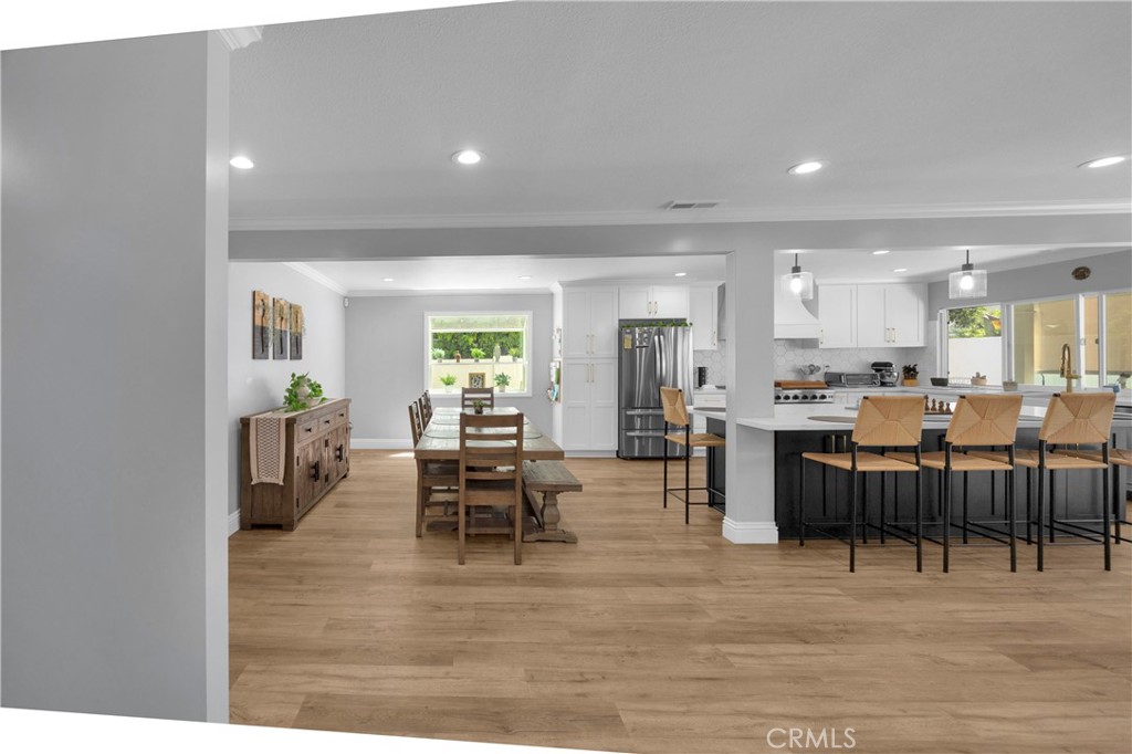 10301 Humbolt Street