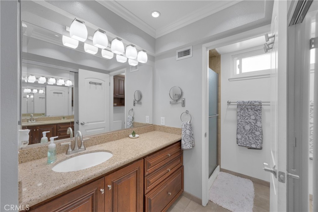 10301 Humbolt Street