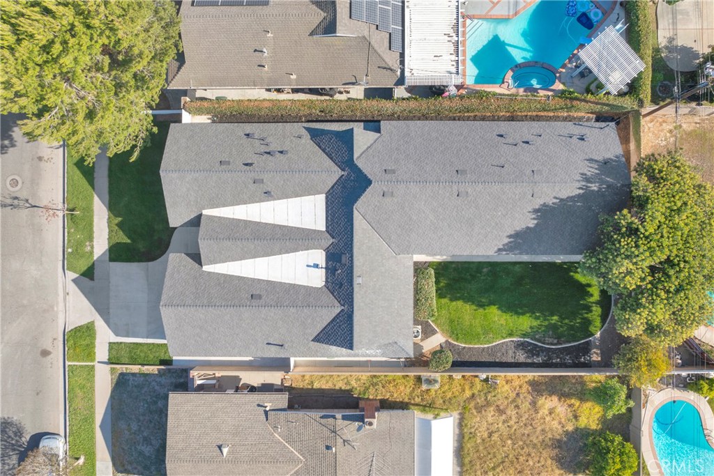 12151 Reagan