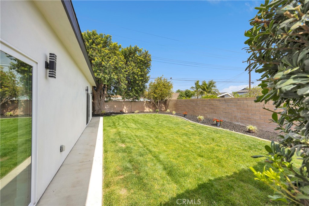 12151 Reagan