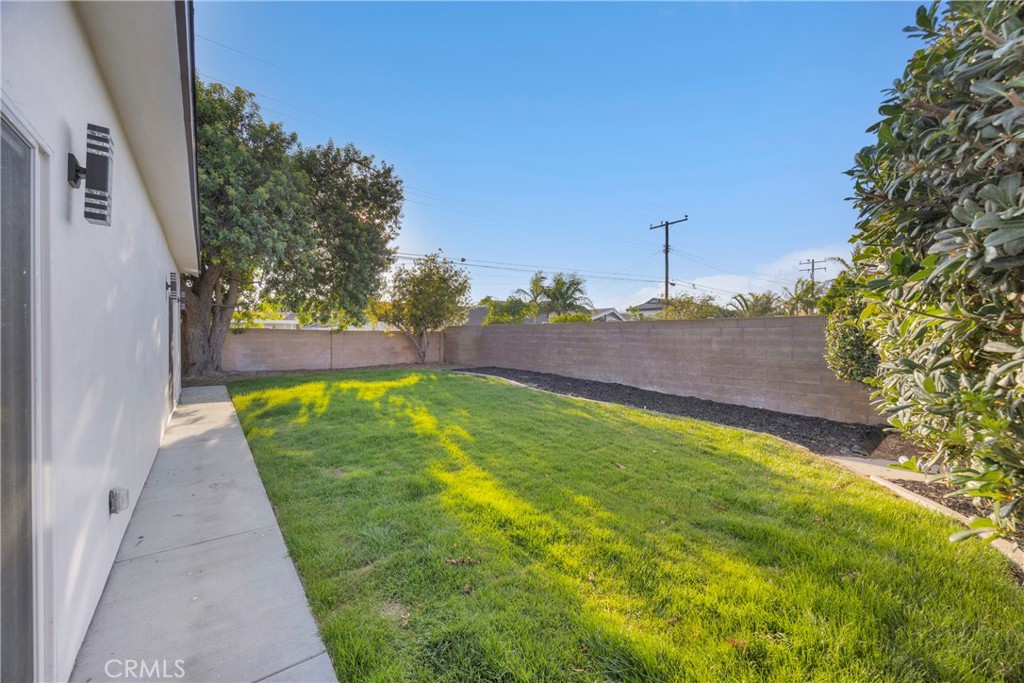 12151 Reagan