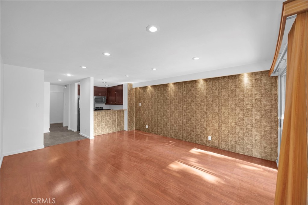 7890 4A E Spring Street 4A