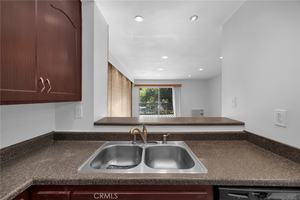 7890 4A E Spring Street 4A