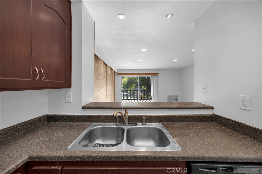 7890 4A E Spring Street 4A