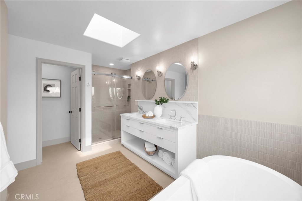 5894 E Appian