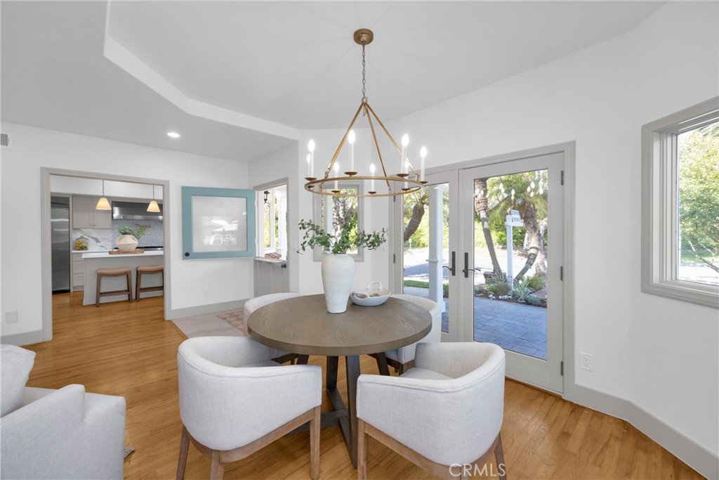 5894 E Appian