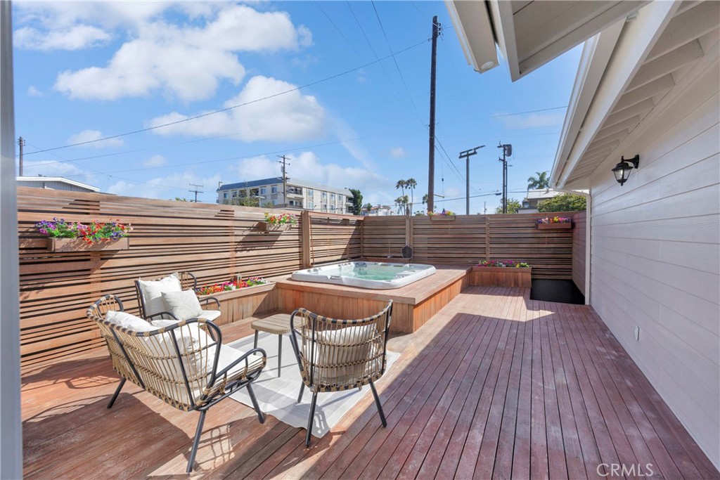 5894 E Appian