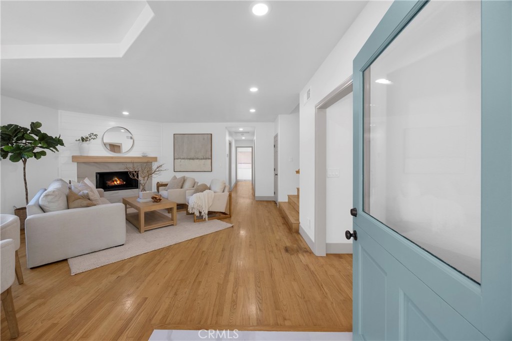 5894 E Appian