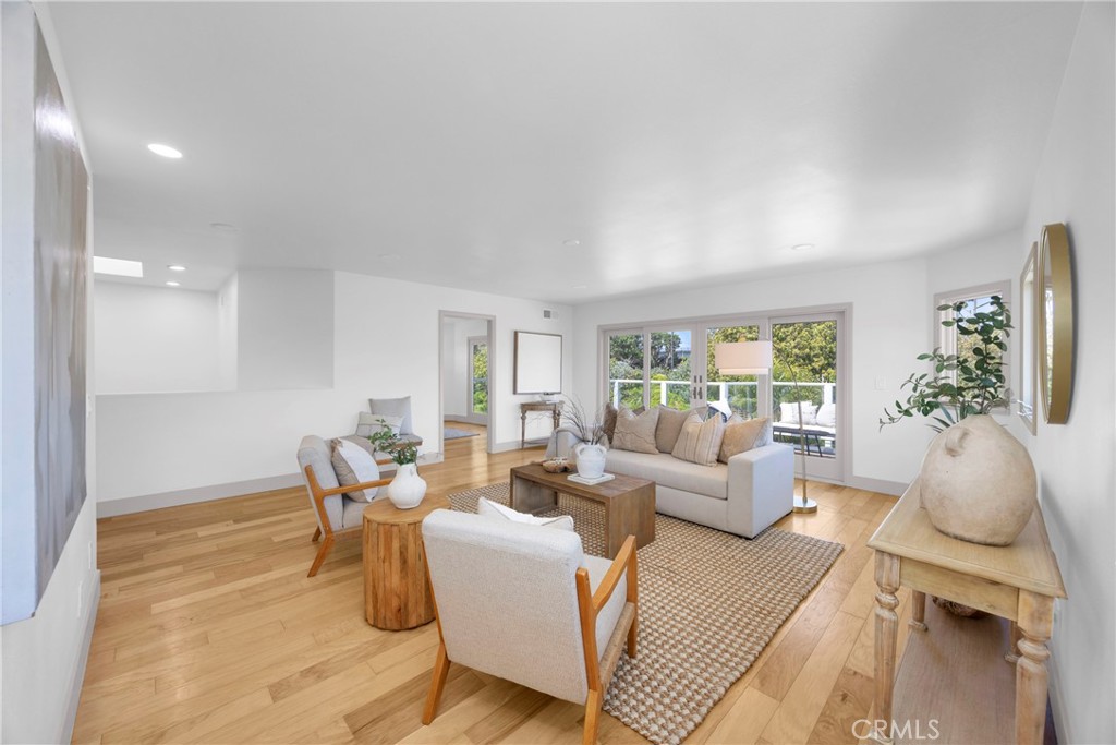 5894 E Appian