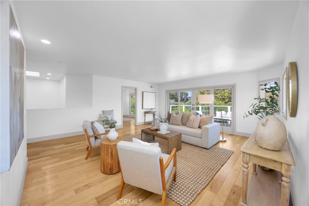5894 E Appian