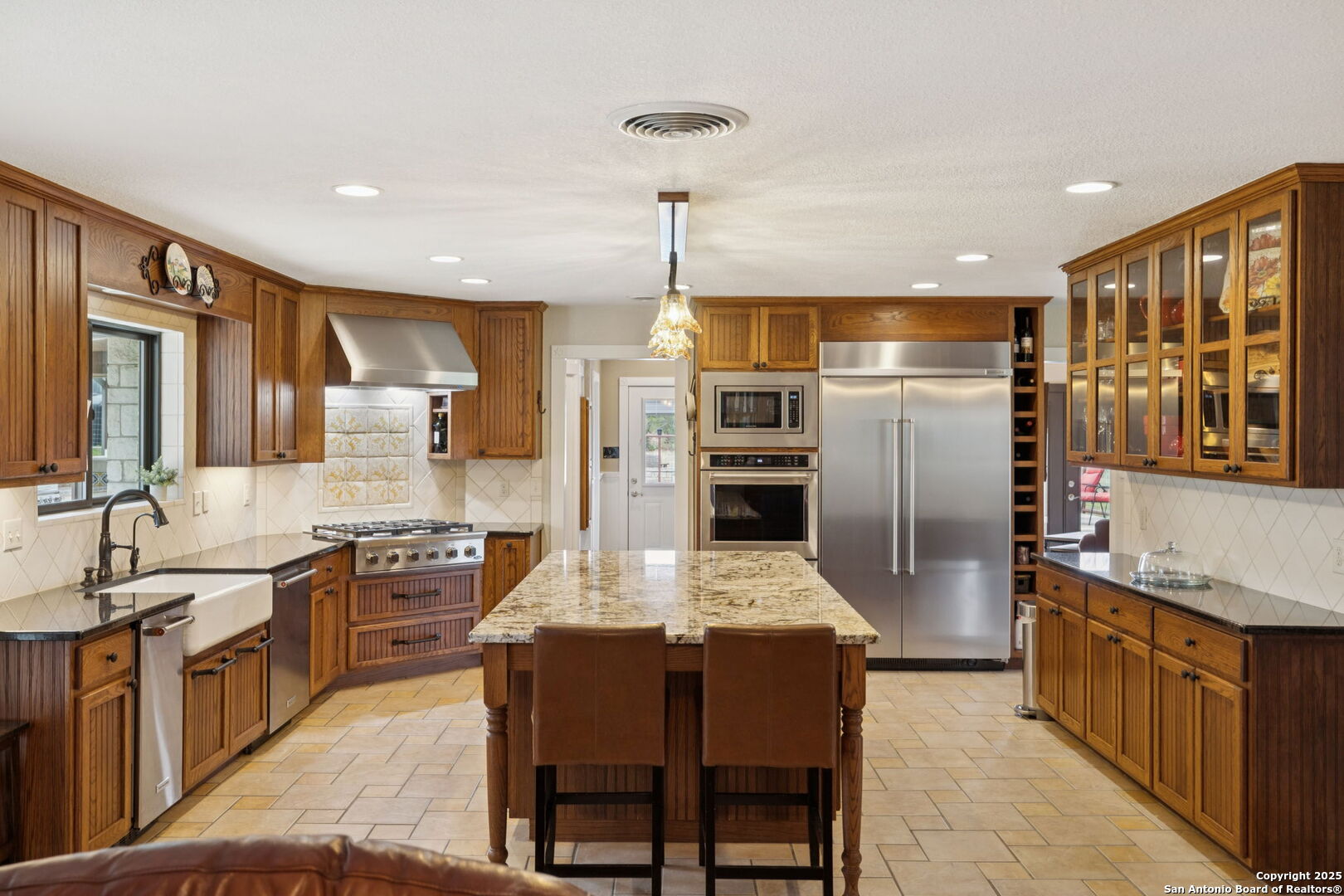 452 Stoneleigh Rd