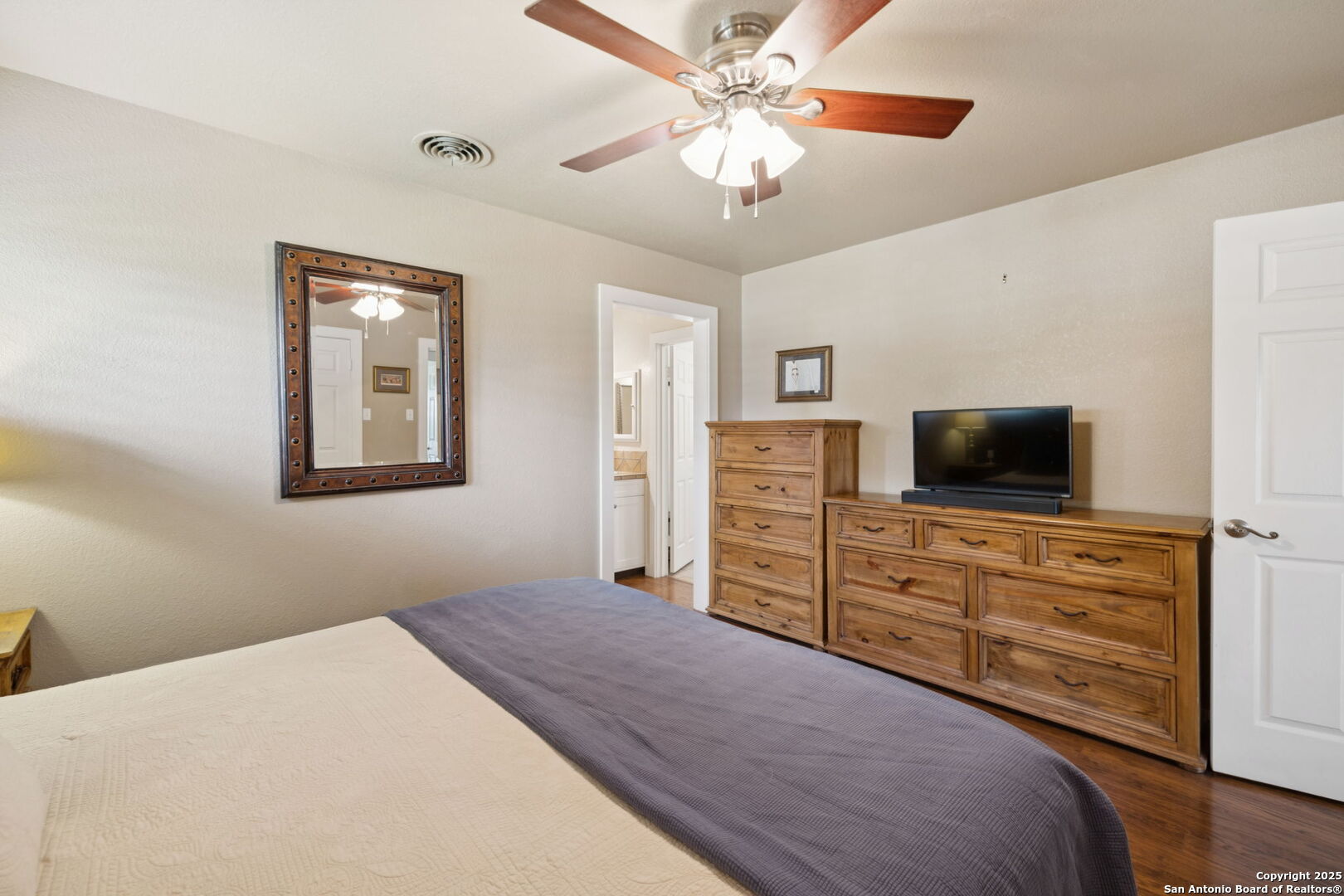 452 Stoneleigh Rd