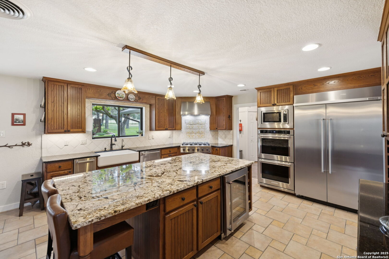 452 Stoneleigh Rd