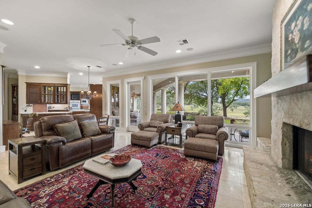 415 HIDDEN HILLS RANCH RD
