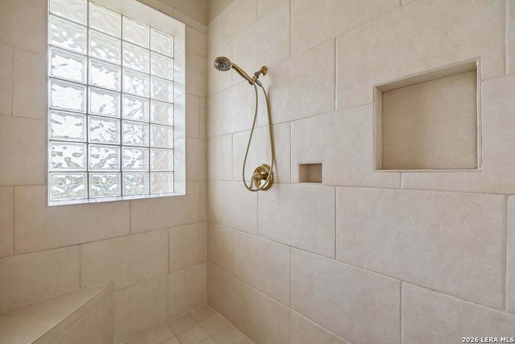 415 HIDDEN HILLS RANCH RD