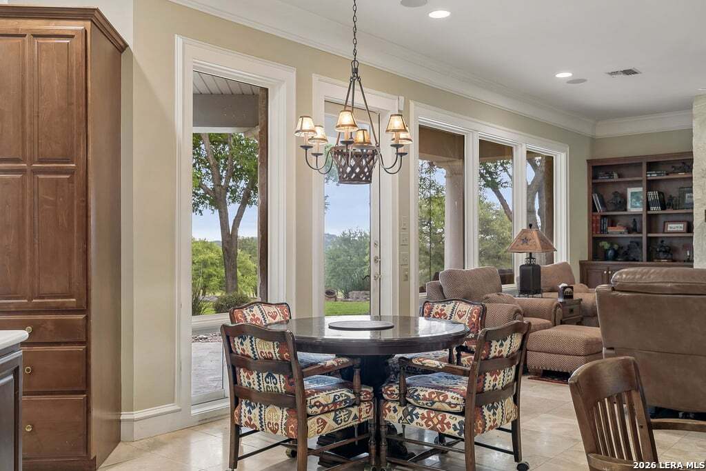 415 HIDDEN HILLS RANCH RD