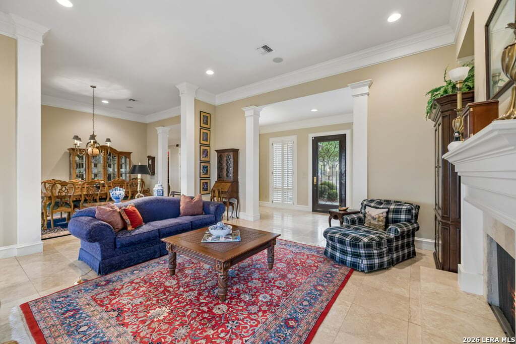415 HIDDEN HILLS RANCH RD