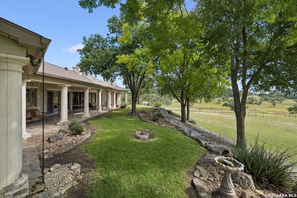 415 HIDDEN HILLS RANCH RD