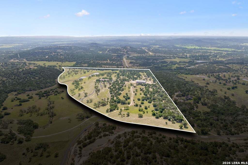 415 HIDDEN HILLS RANCH RD
