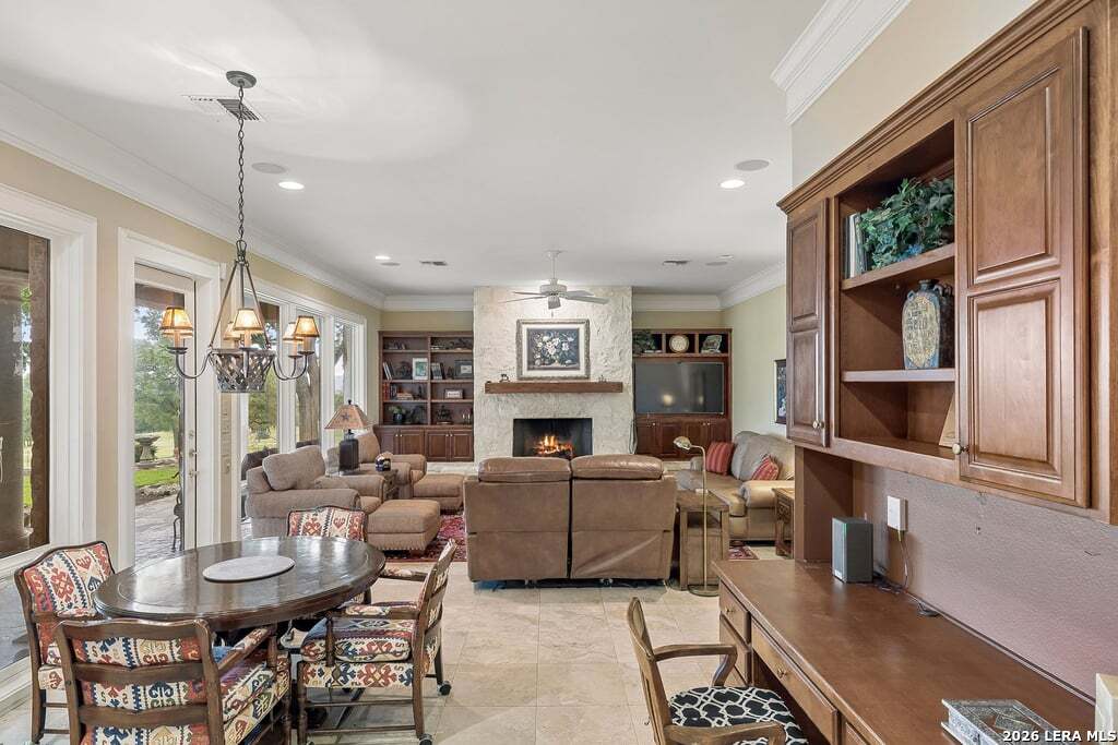 415 HIDDEN HILLS RANCH RD