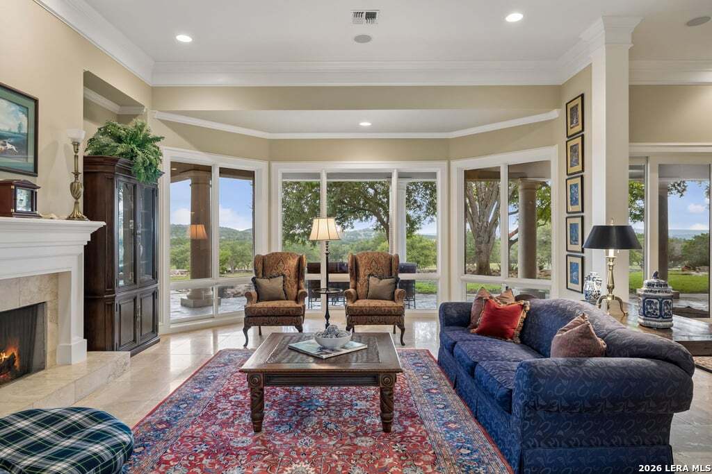 415 HIDDEN HILLS RANCH RD
