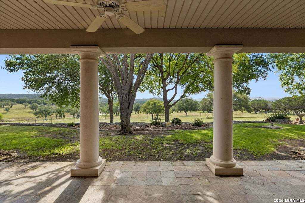 415 HIDDEN HILLS RANCH RD
