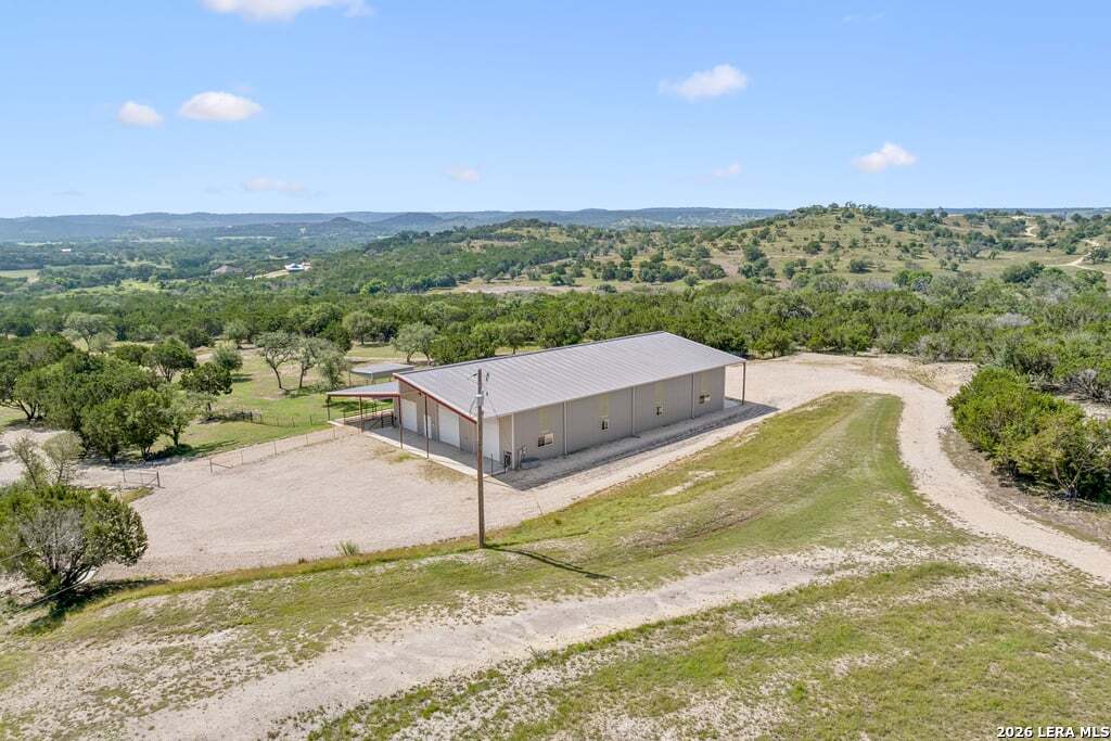 415 HIDDEN HILLS RANCH RD