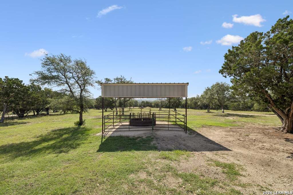 415 HIDDEN HILLS RANCH RD