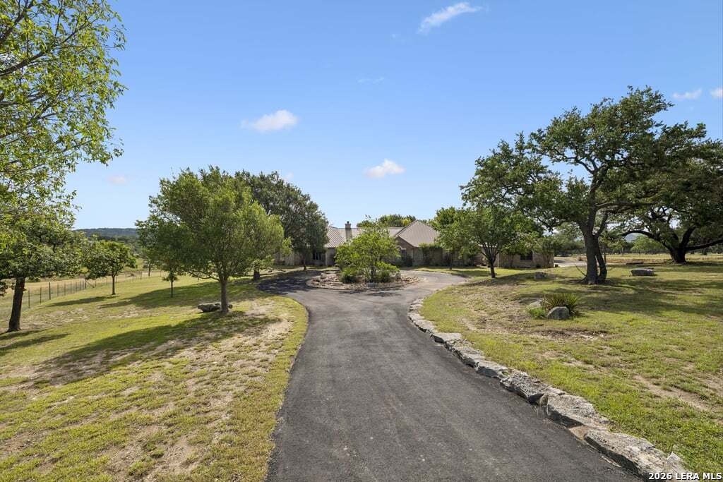 415 HIDDEN HILLS RANCH RD