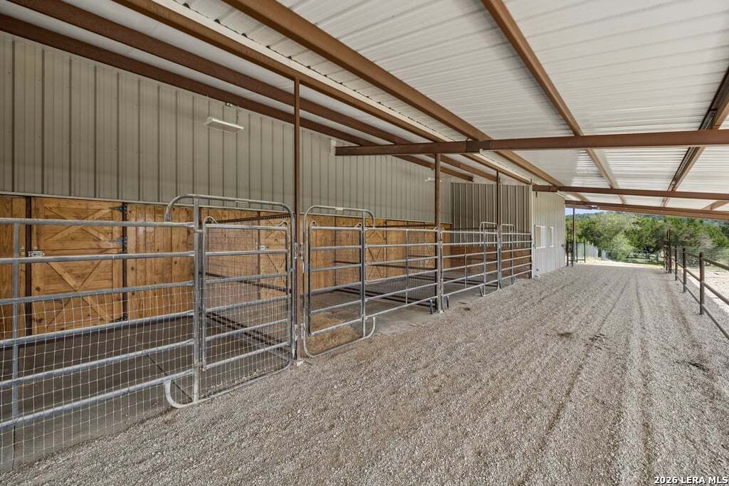 415 HIDDEN HILLS RANCH RD