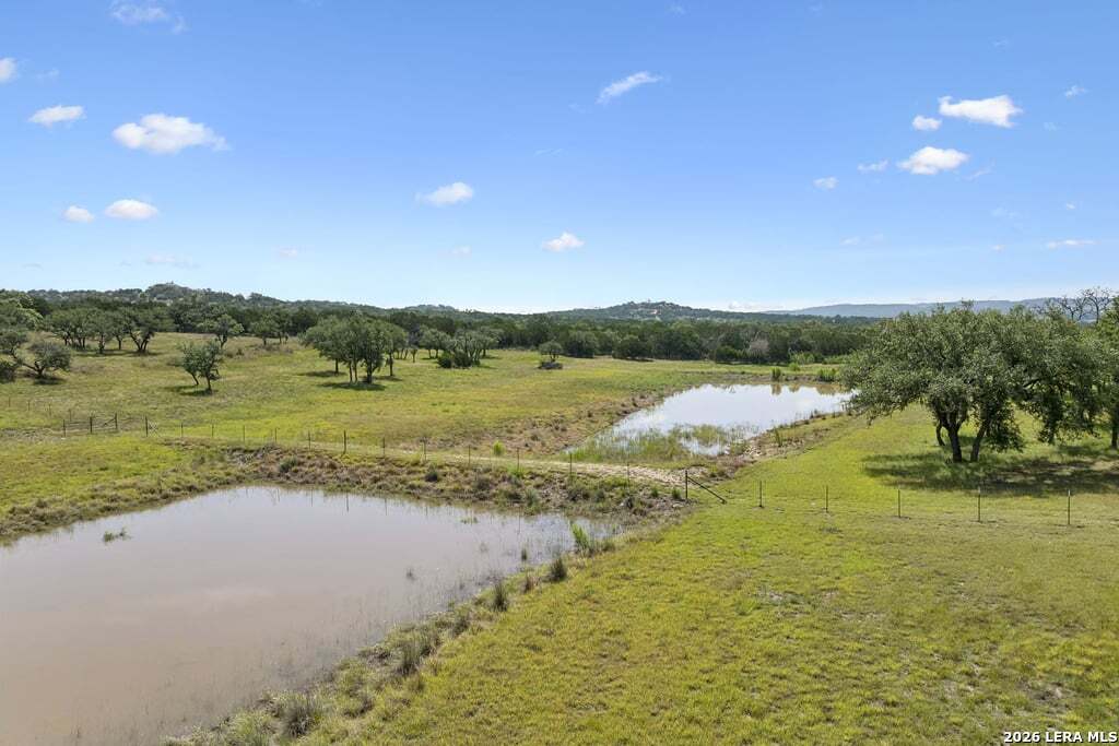 415 HIDDEN HILLS RANCH RD