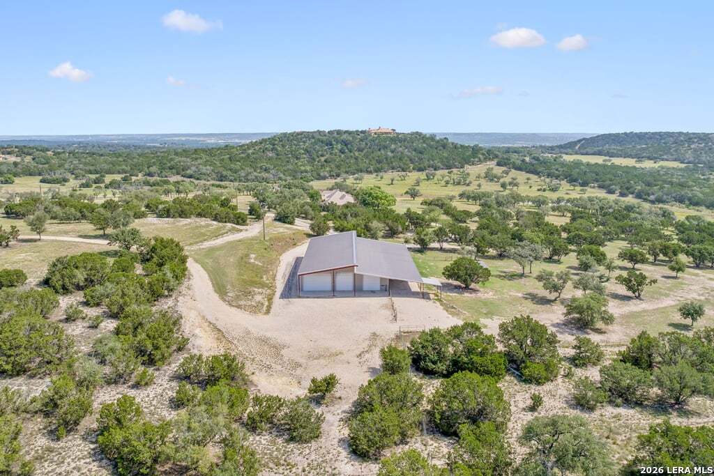 415 HIDDEN HILLS RANCH RD
