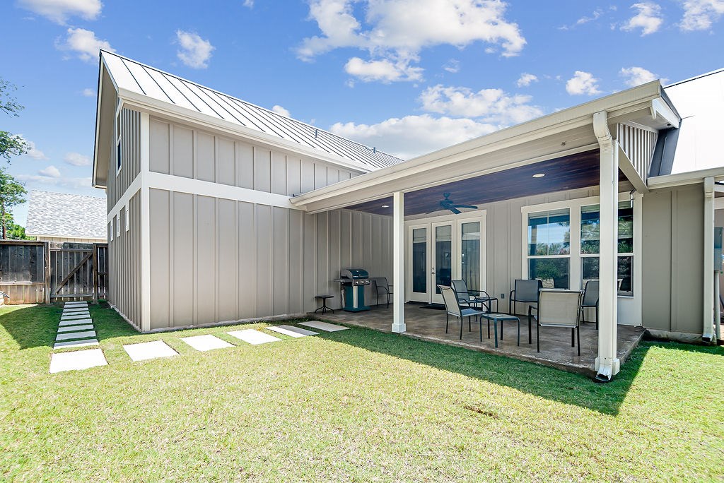 904 Laurel Ln
