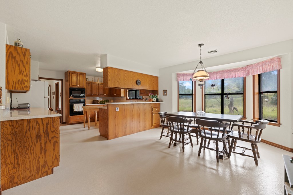 382 Country Creek Lane