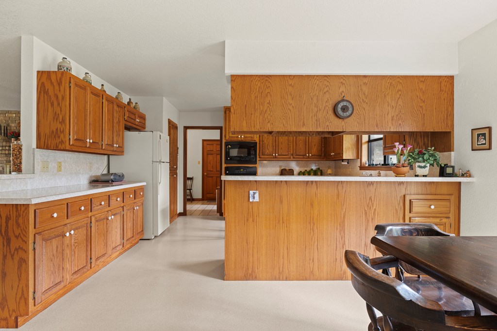 382 Country Creek Lane