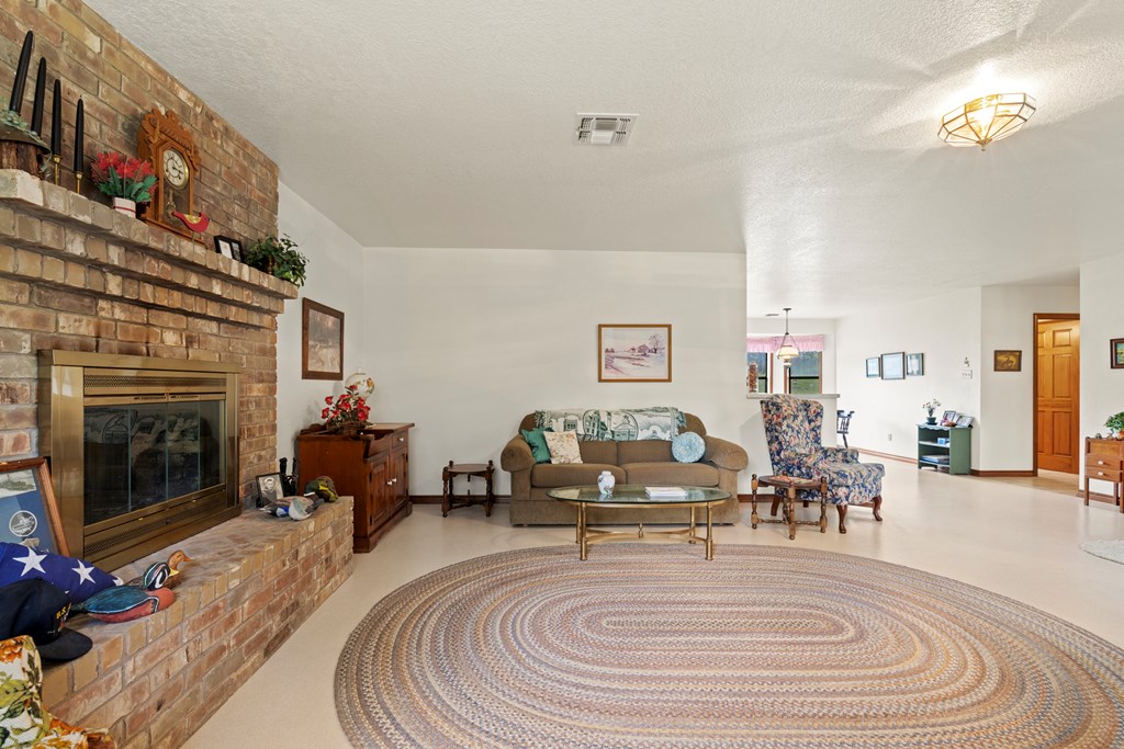 382 Country Creek Lane