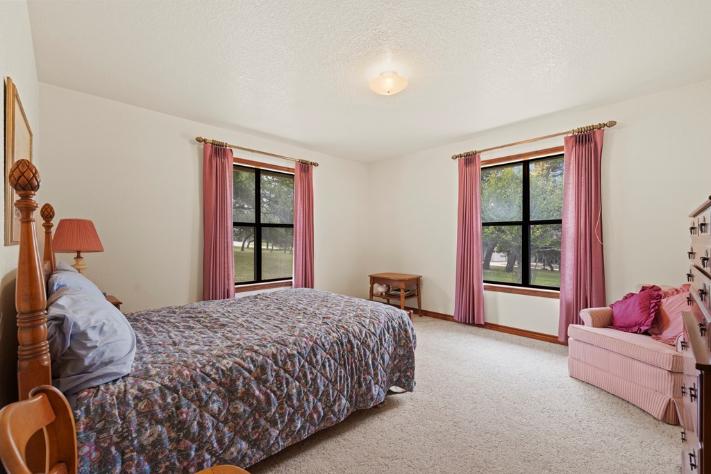 382 Country Creek Lane