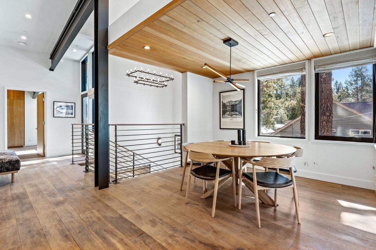 120 Old Cedars Place