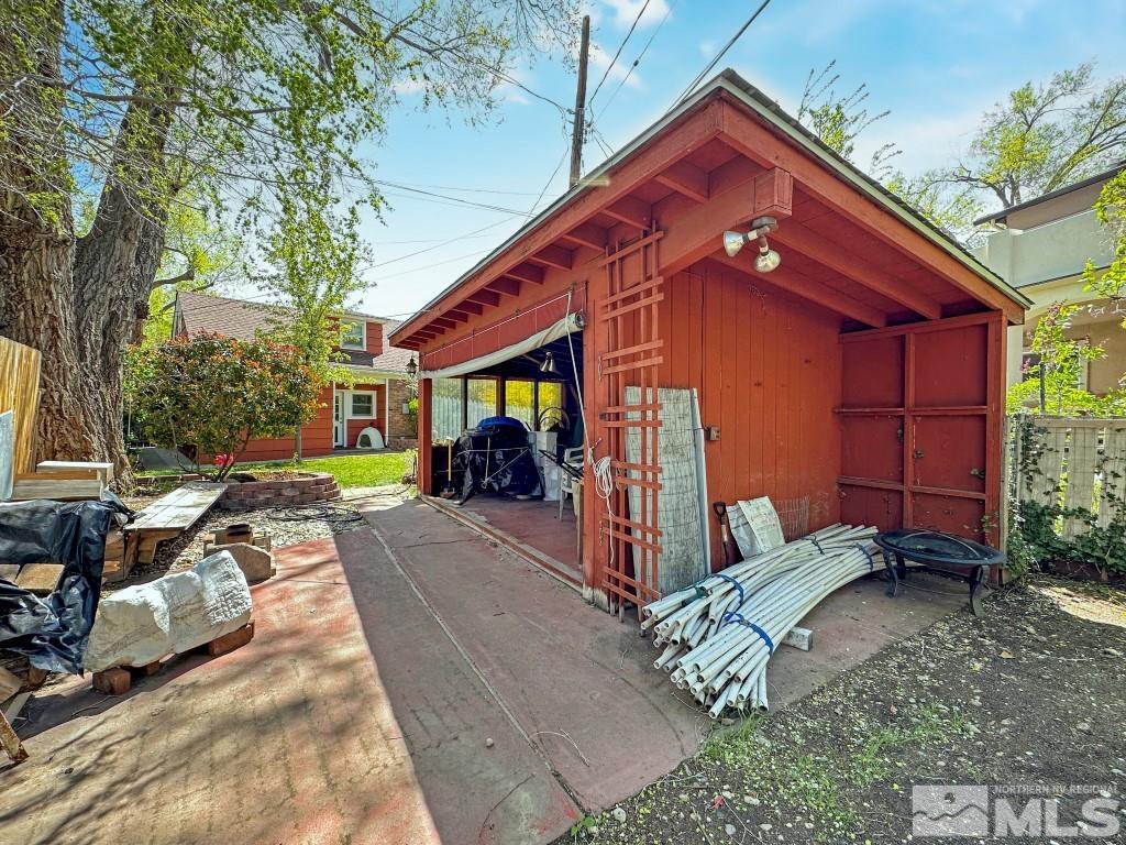 987 Mount Rose Street