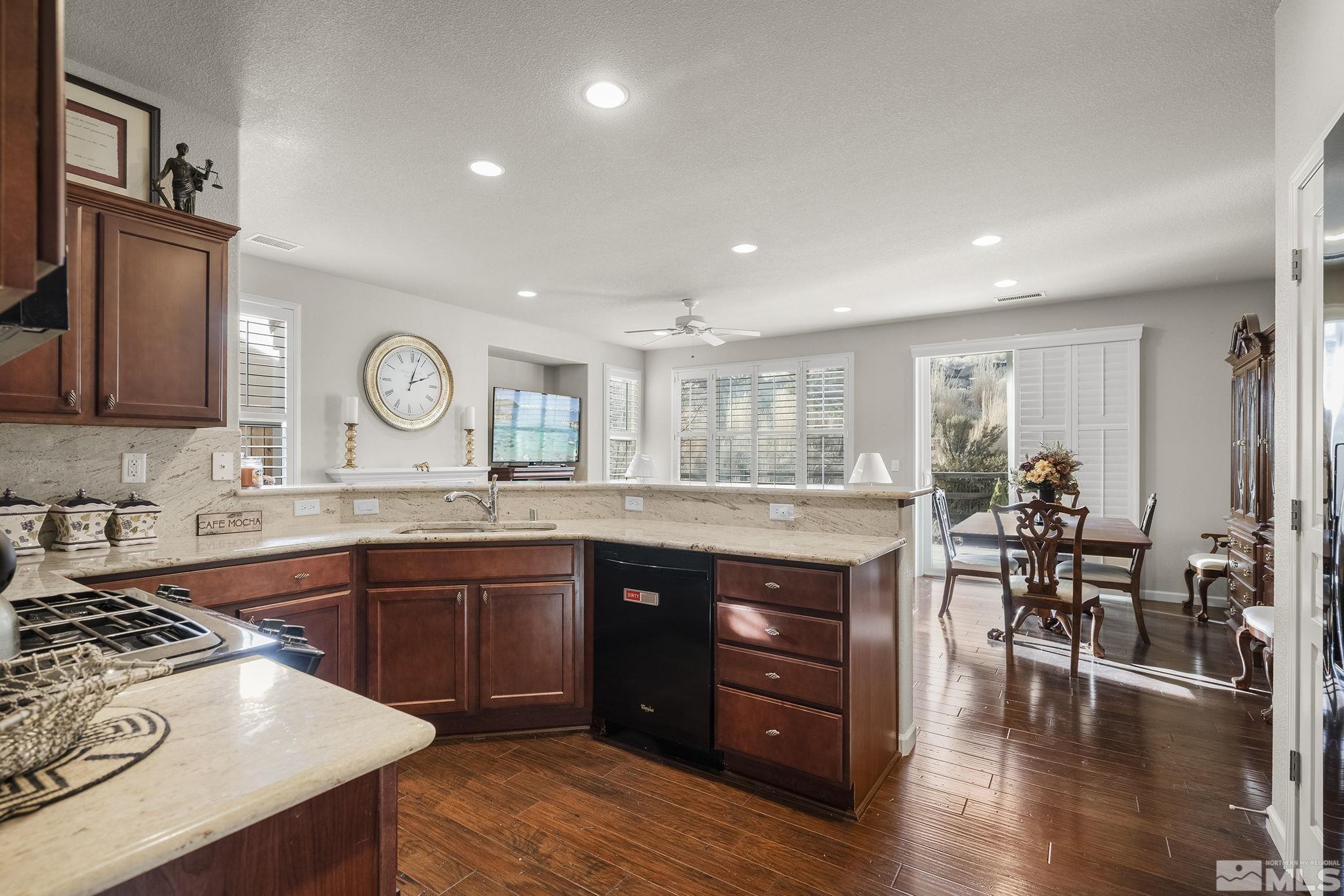 1685 W Del Webb Parkway
