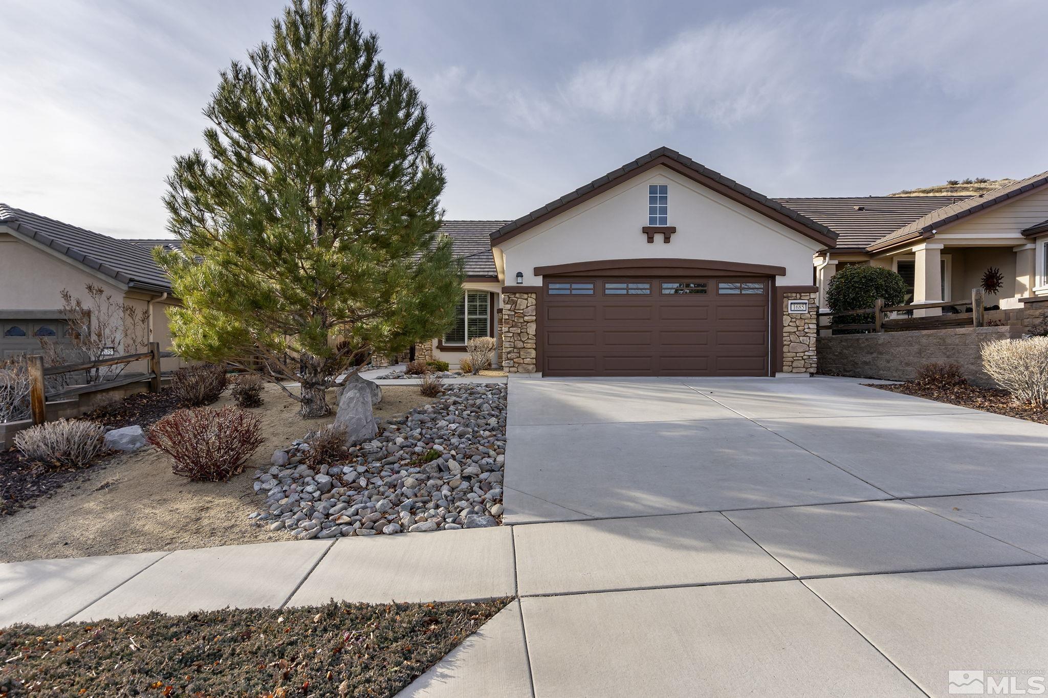 1685 W Del Webb Parkway