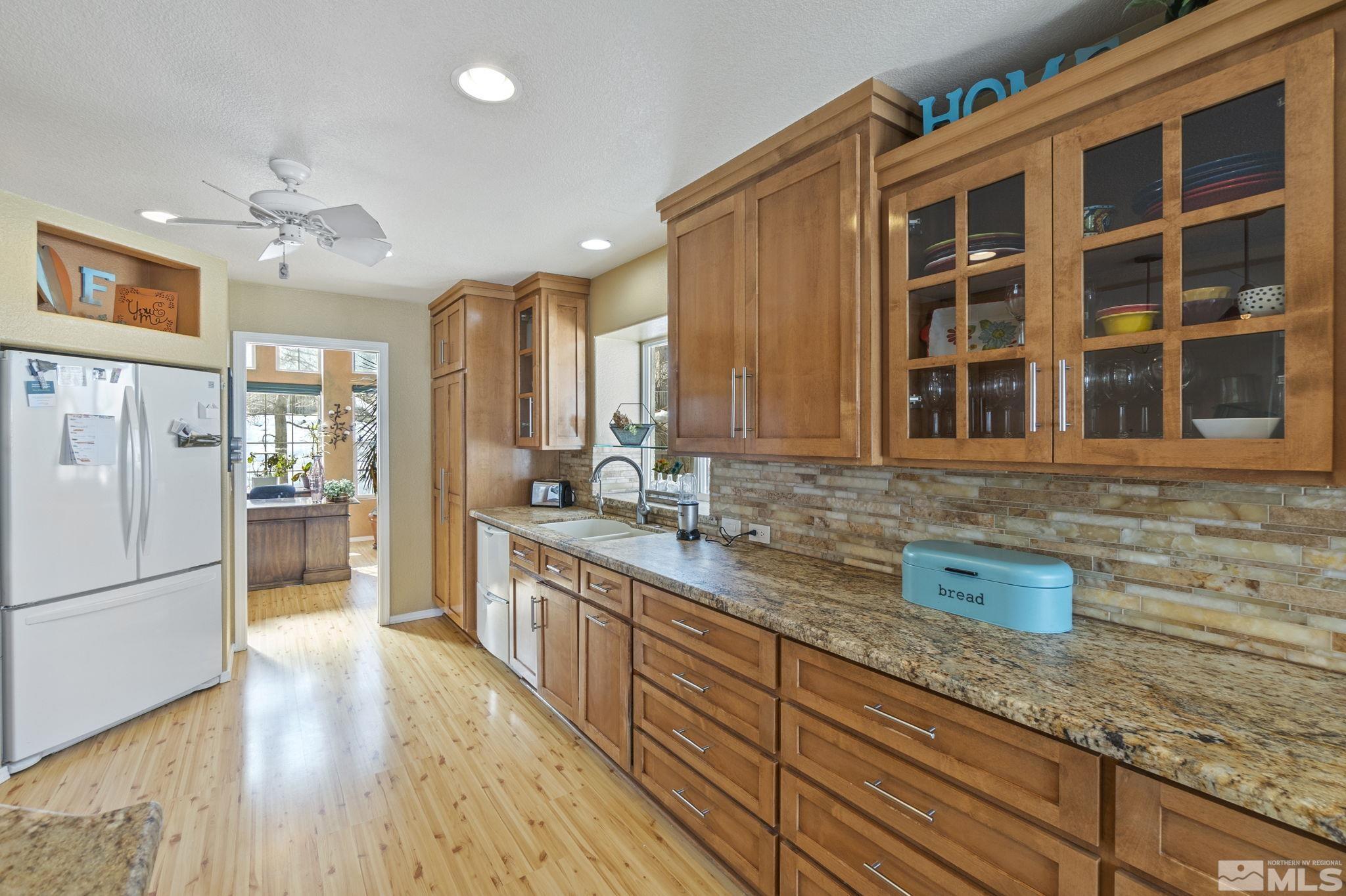 6075 Sunrise Meadows Loop
