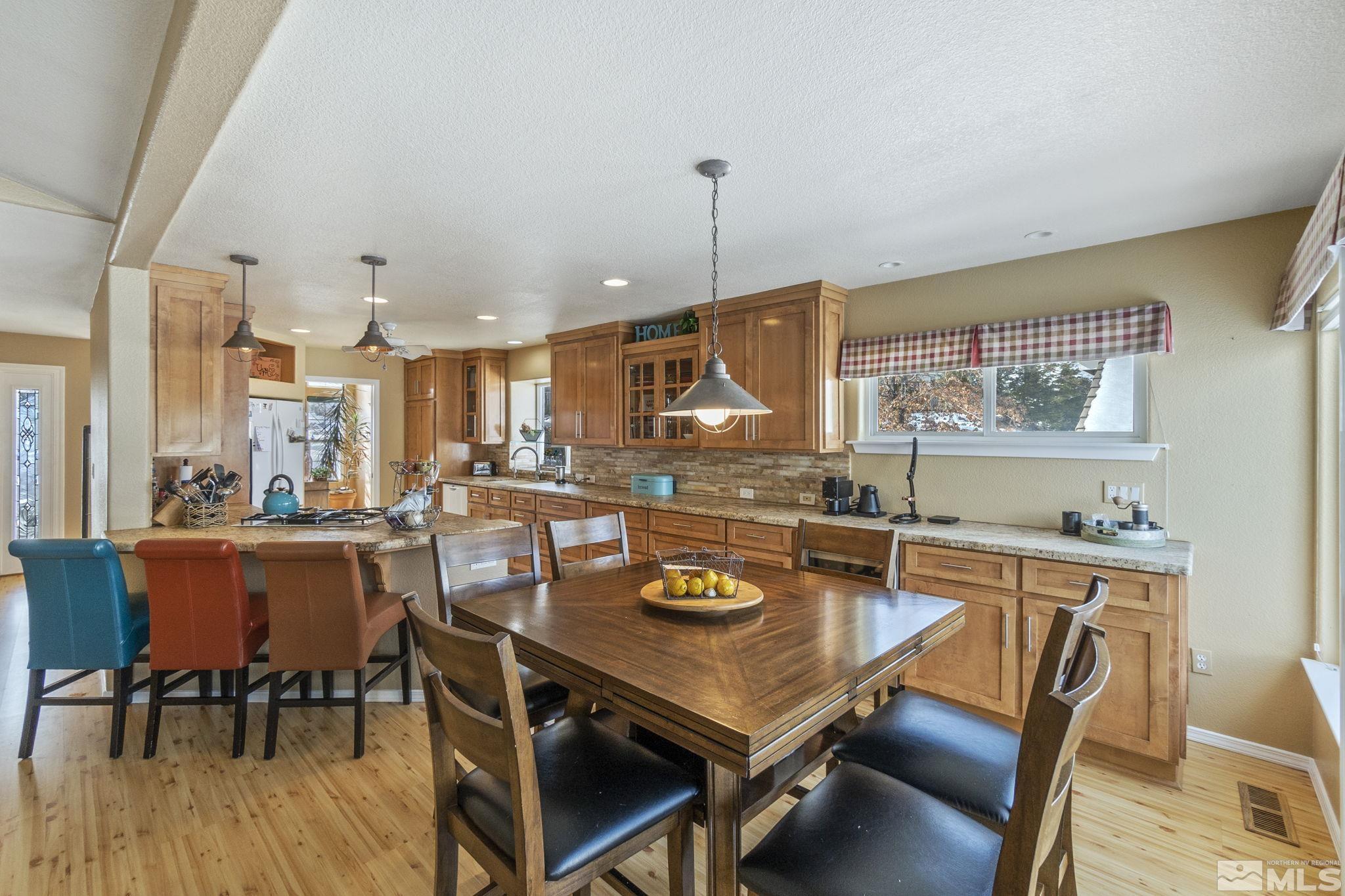 6075 Sunrise Meadows Loop