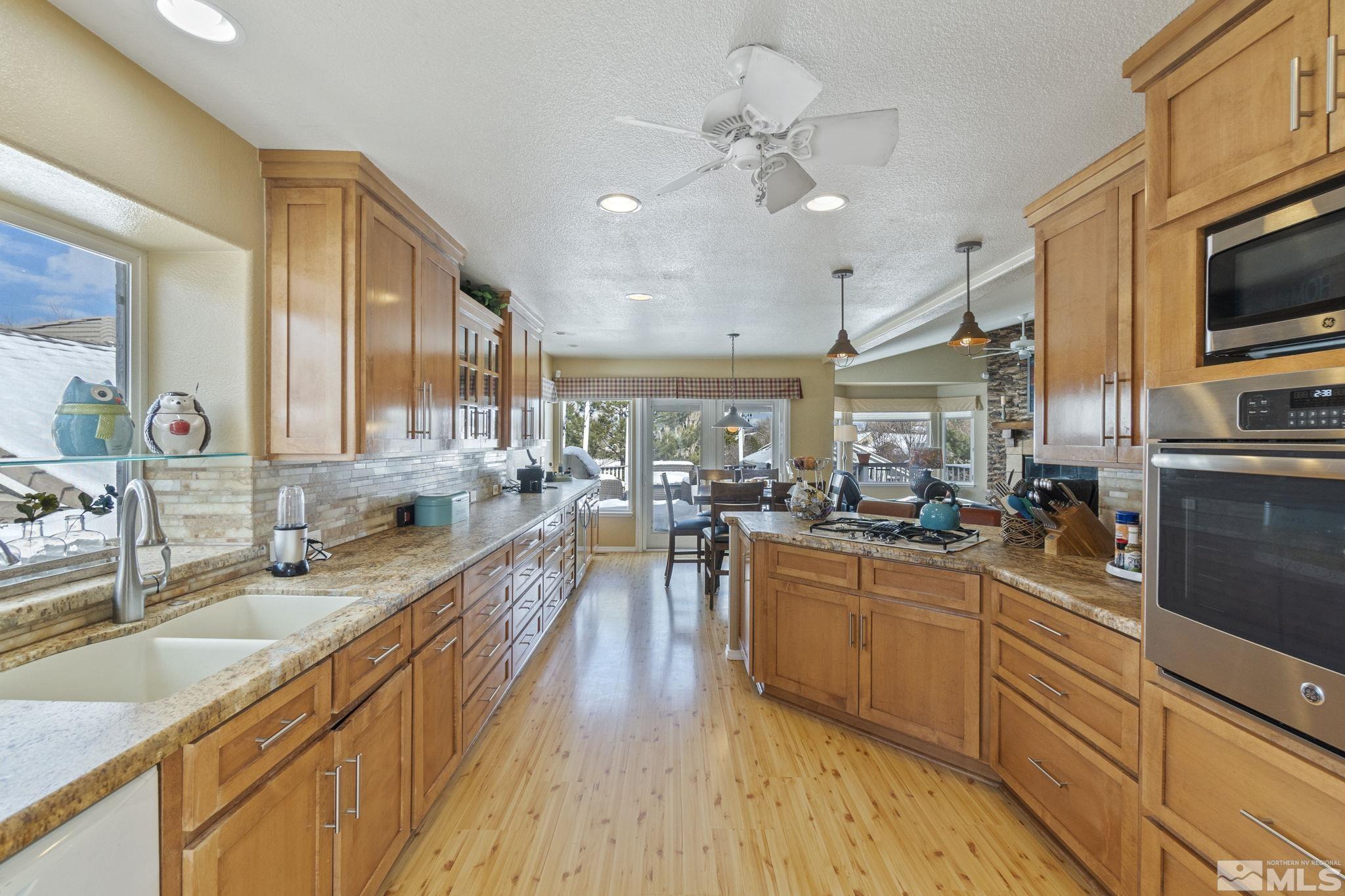 6075 Sunrise Meadows Loop