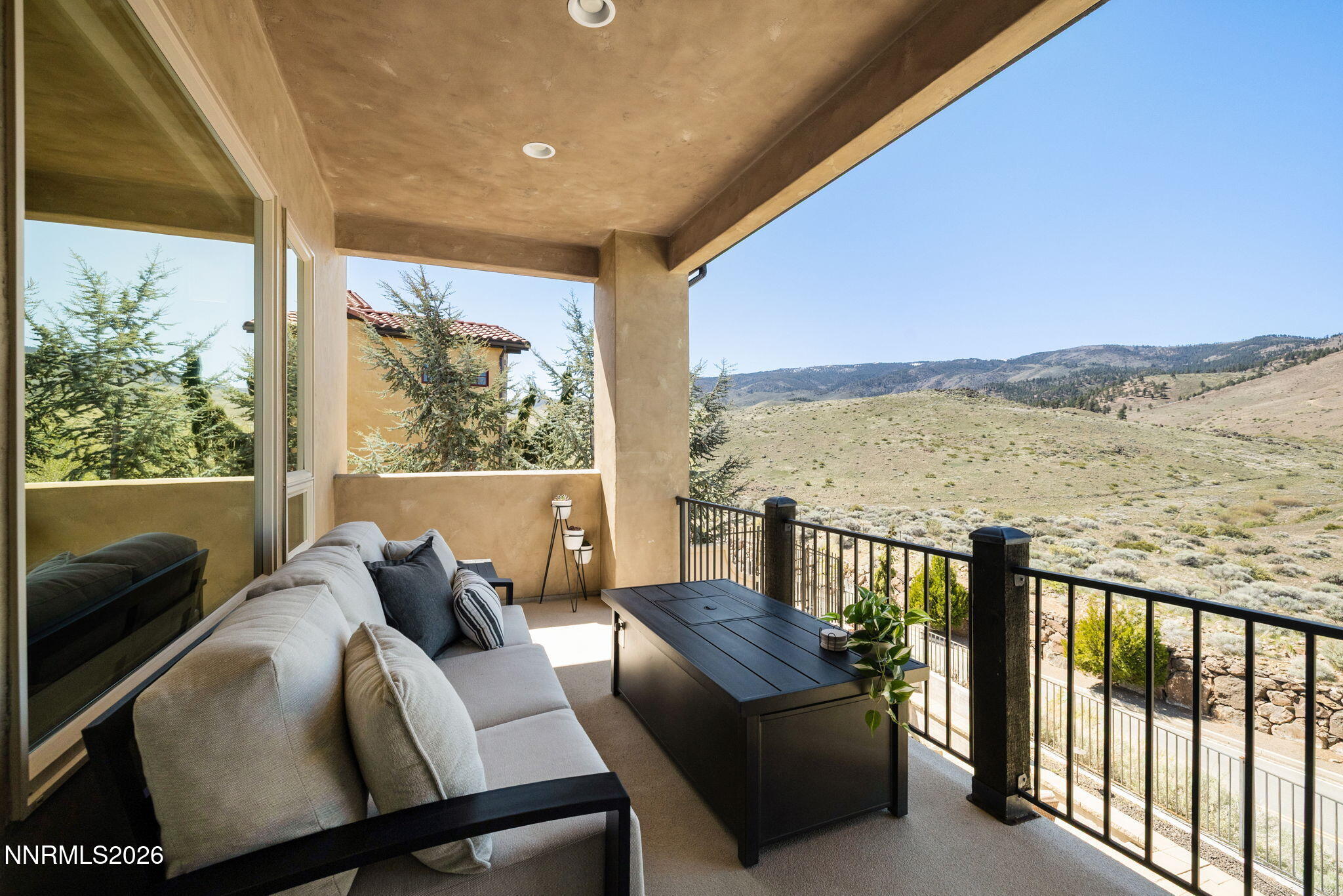 3172 Vista Favoloso Drive