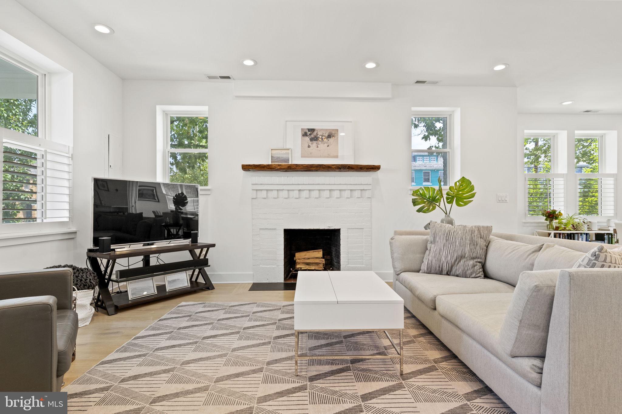 5521 3RD STREET NW Unit: 2