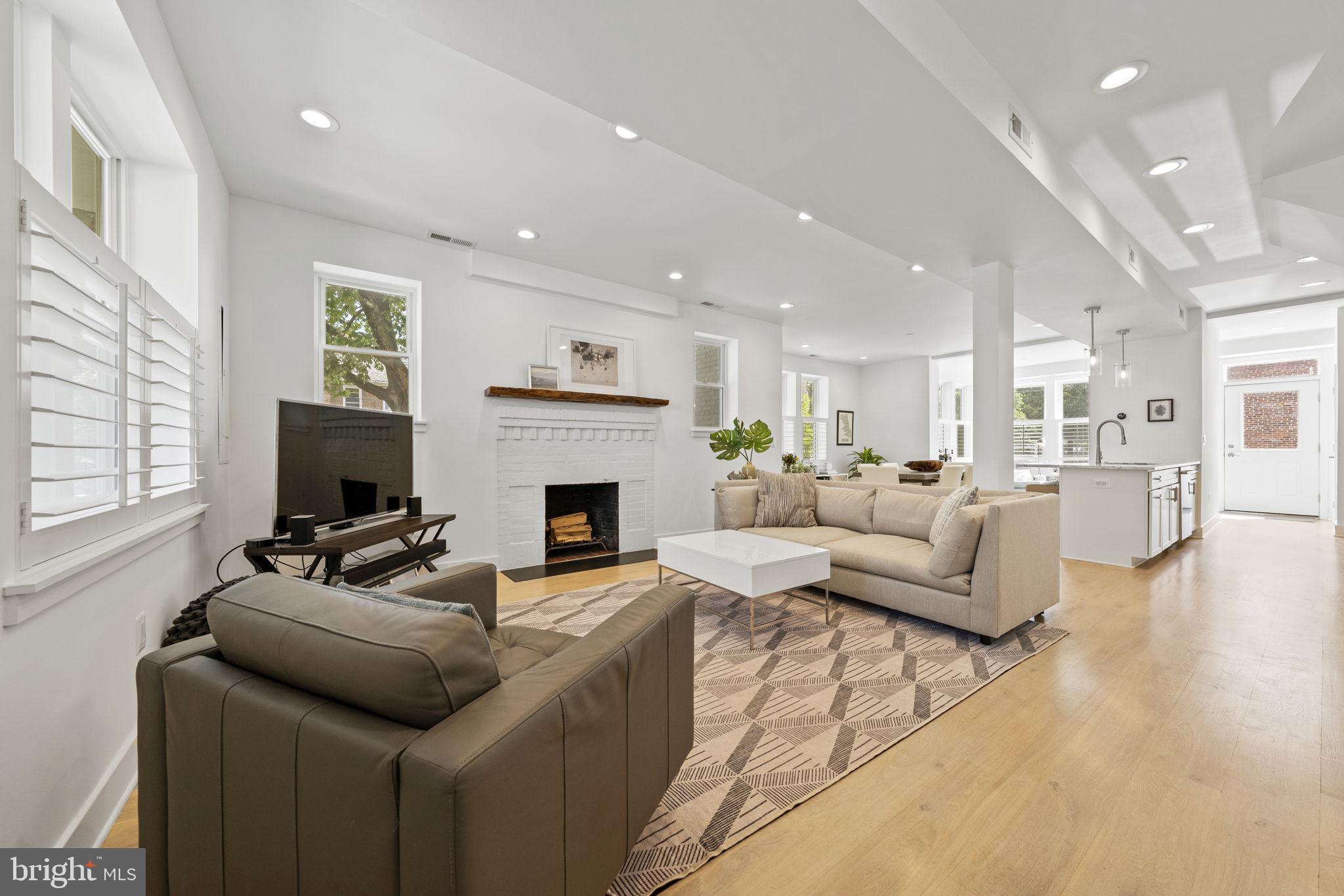 5521 3RD STREET NW Unit: 2