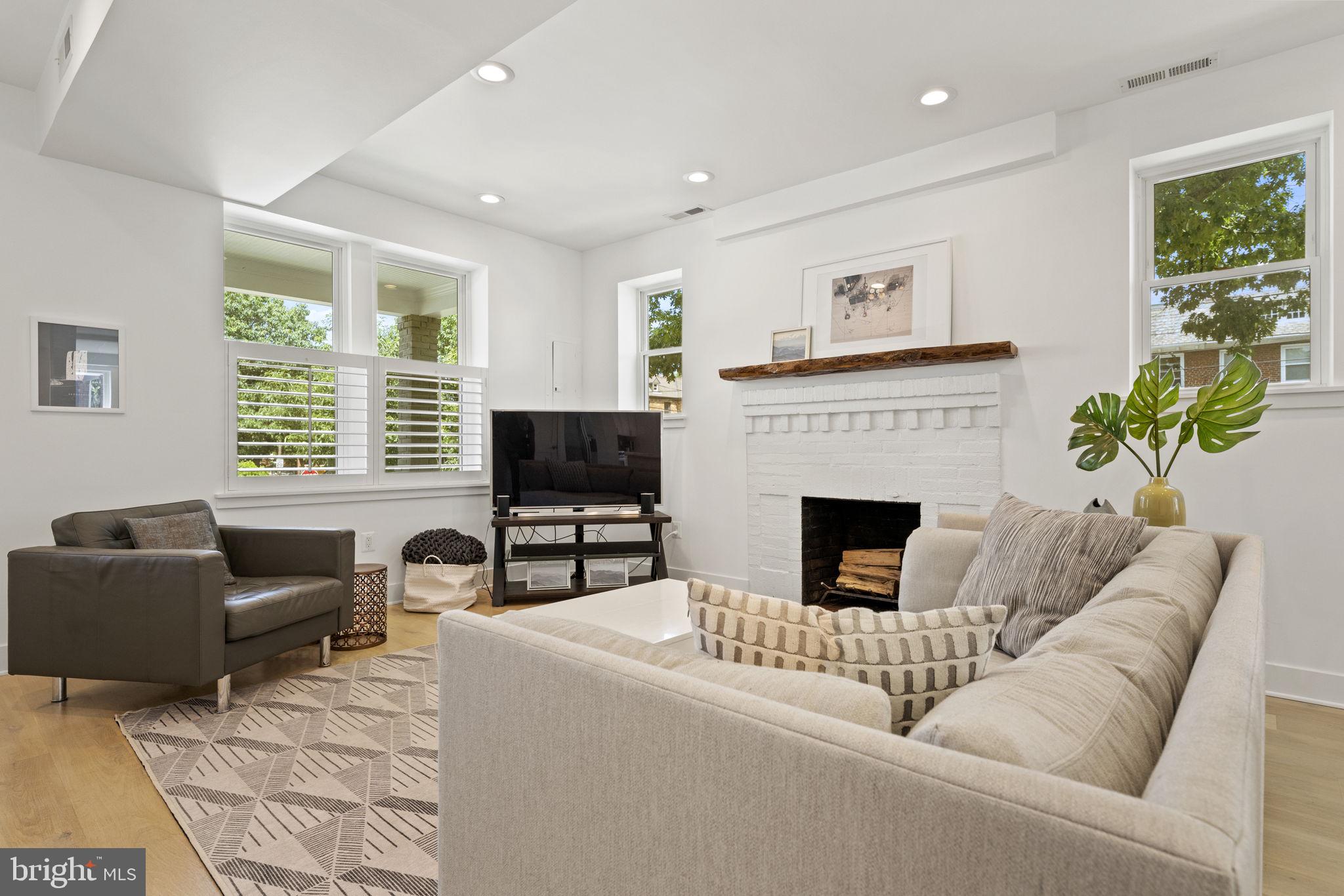 5521 3RD STREET NW Unit: 2