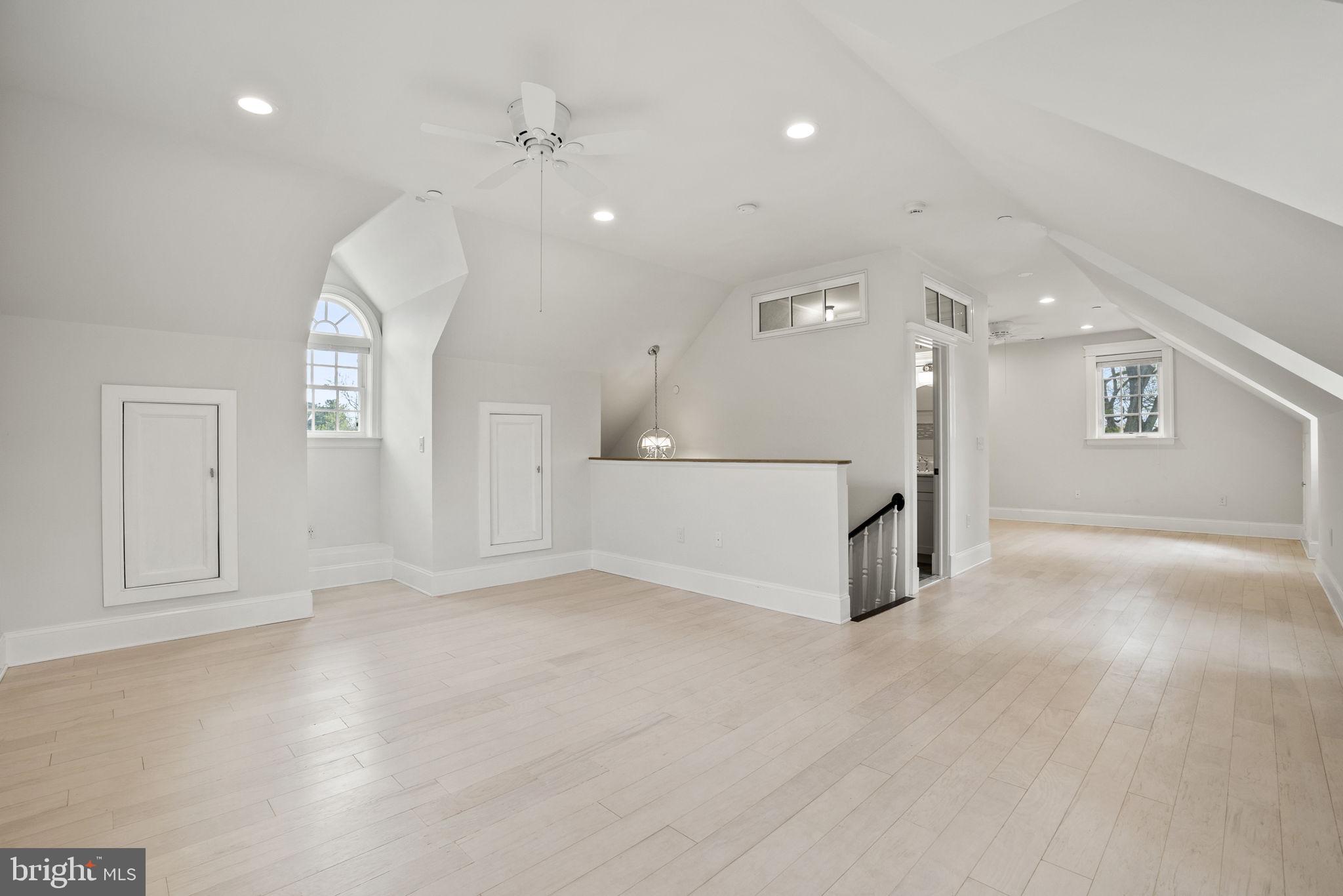 4220 Van Ness St NW